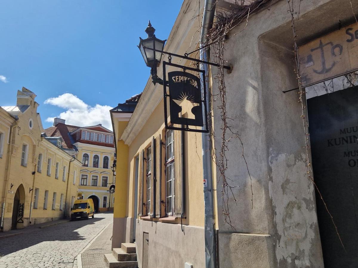 Lovely Apartment In Tallinn Old Town Exterior photo
